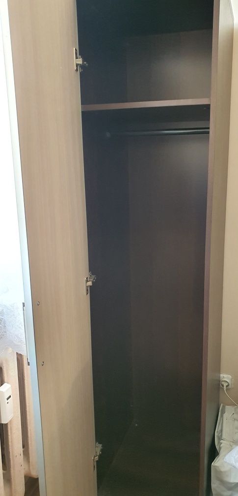 Szafa słupek jednodrzwiowa drążek +półka