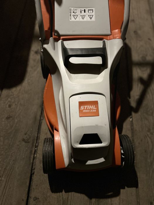 Stihl RMA 235 kasiarka na baterie