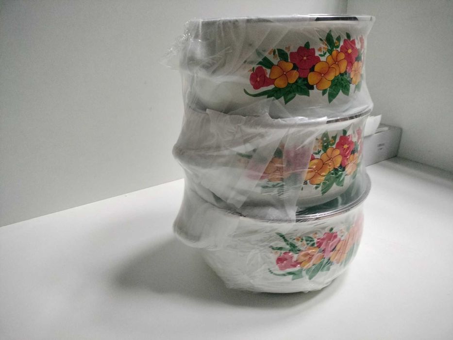 Garnki emaliowane 5 garnków i 5 pokrywek jak dawniej nowy komplet jako