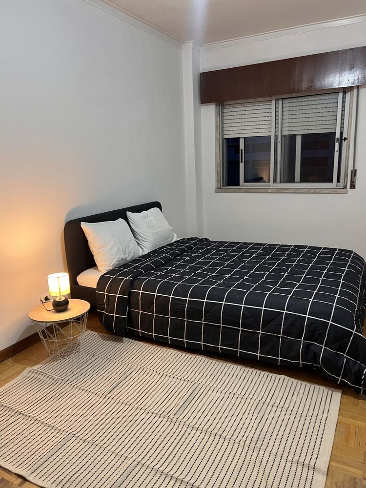 Quarto pra arrendar solteiro(mulher) ou casal
