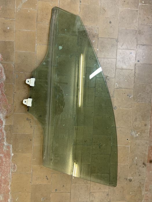 Скло передньої лівової двері Mazda 6 GJ 2012-2018 GHP959510B9