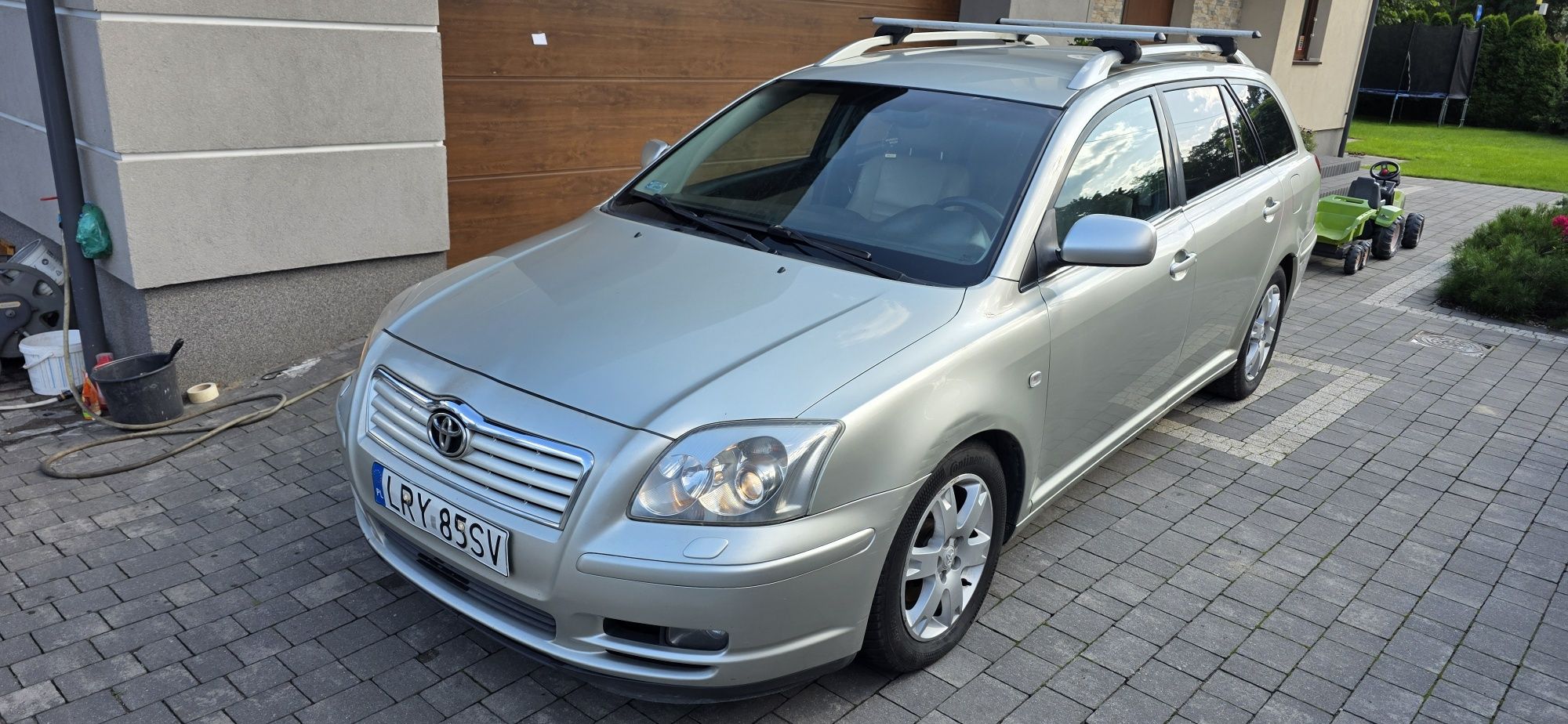 Toyota avensis d4d 2005