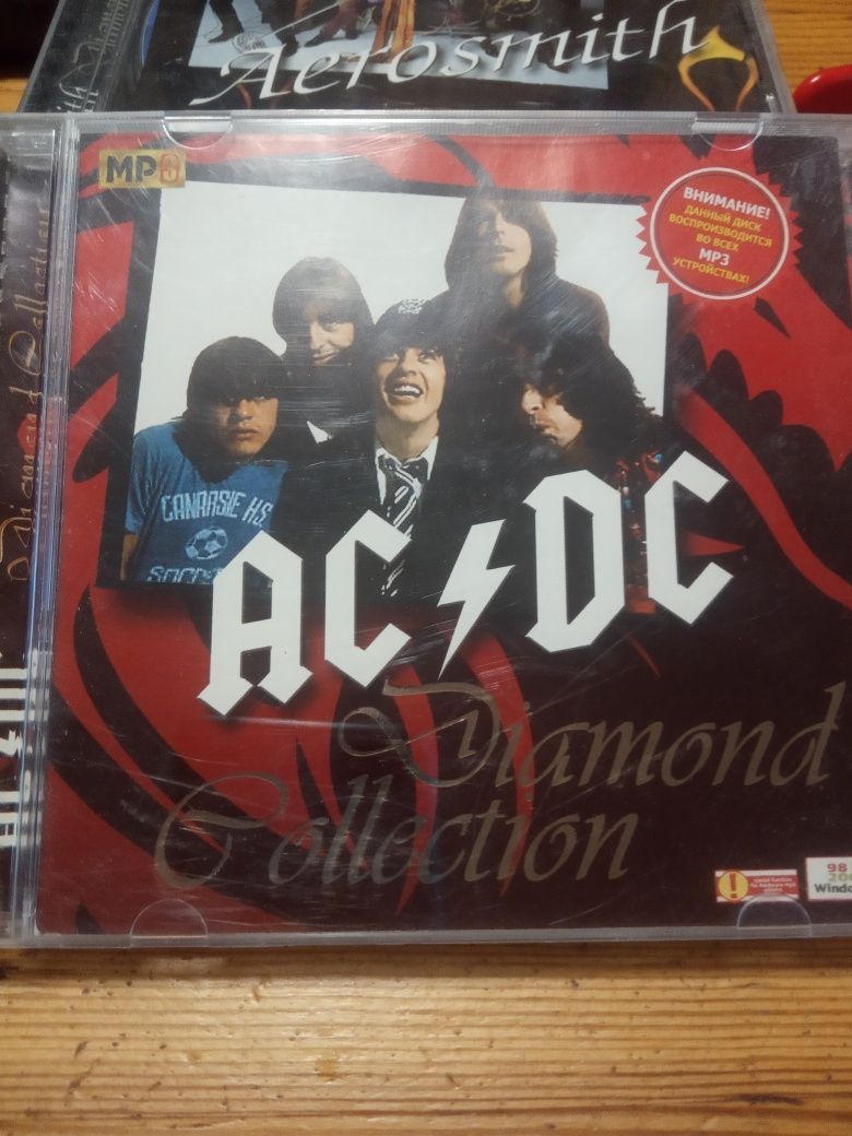 CD-mp3 AC/DC двенадцать альбомов ,