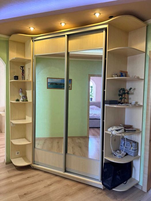 Сдам 3 комн. квартиру ул. Амосова, д.56