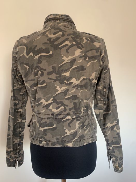 Casaco padrao militar