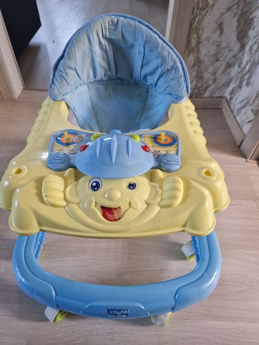 Віддам дитячі ходунки