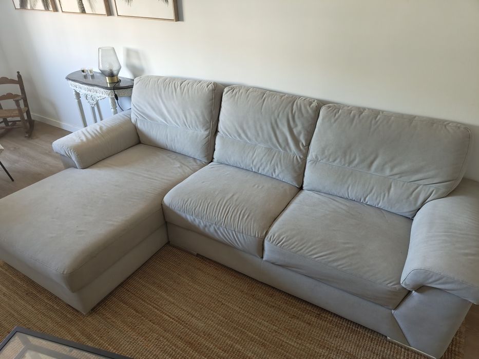 Sofá c/ chaise long cinzento 2,70m