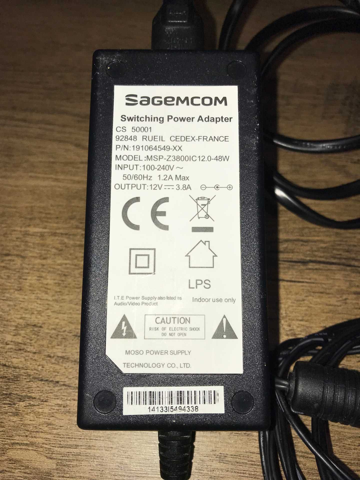 Ładowarka/kabel zasilający Sagemcom, 12V, 3,8A