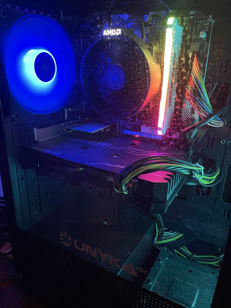 Torre Gaming Unikach Glayze