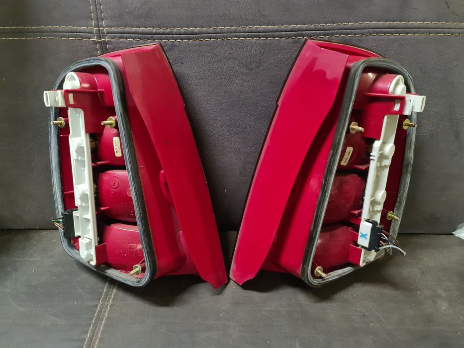 Skoda fabia 1 lampy tył HB