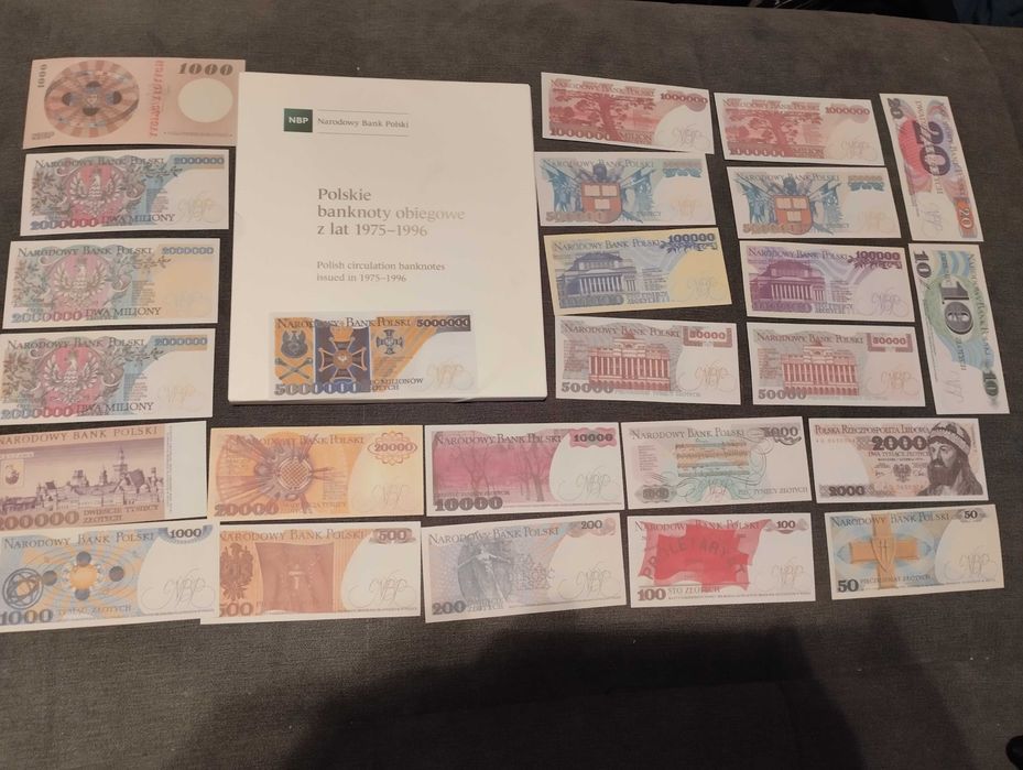 Polskie banknoty z PRL-u 25 sztuk w albumie z NBP