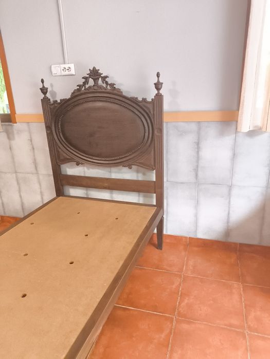 Cama solteiro D.Maria