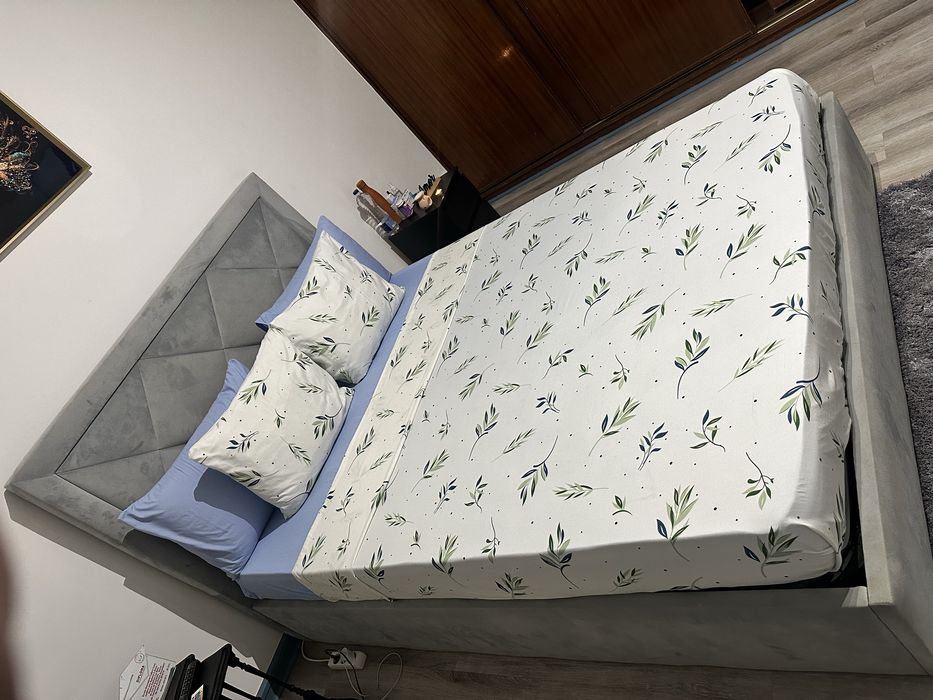 Cama casal como novo