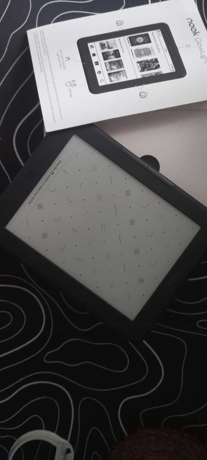 Barnes & Noble Nook Glowlight 4e