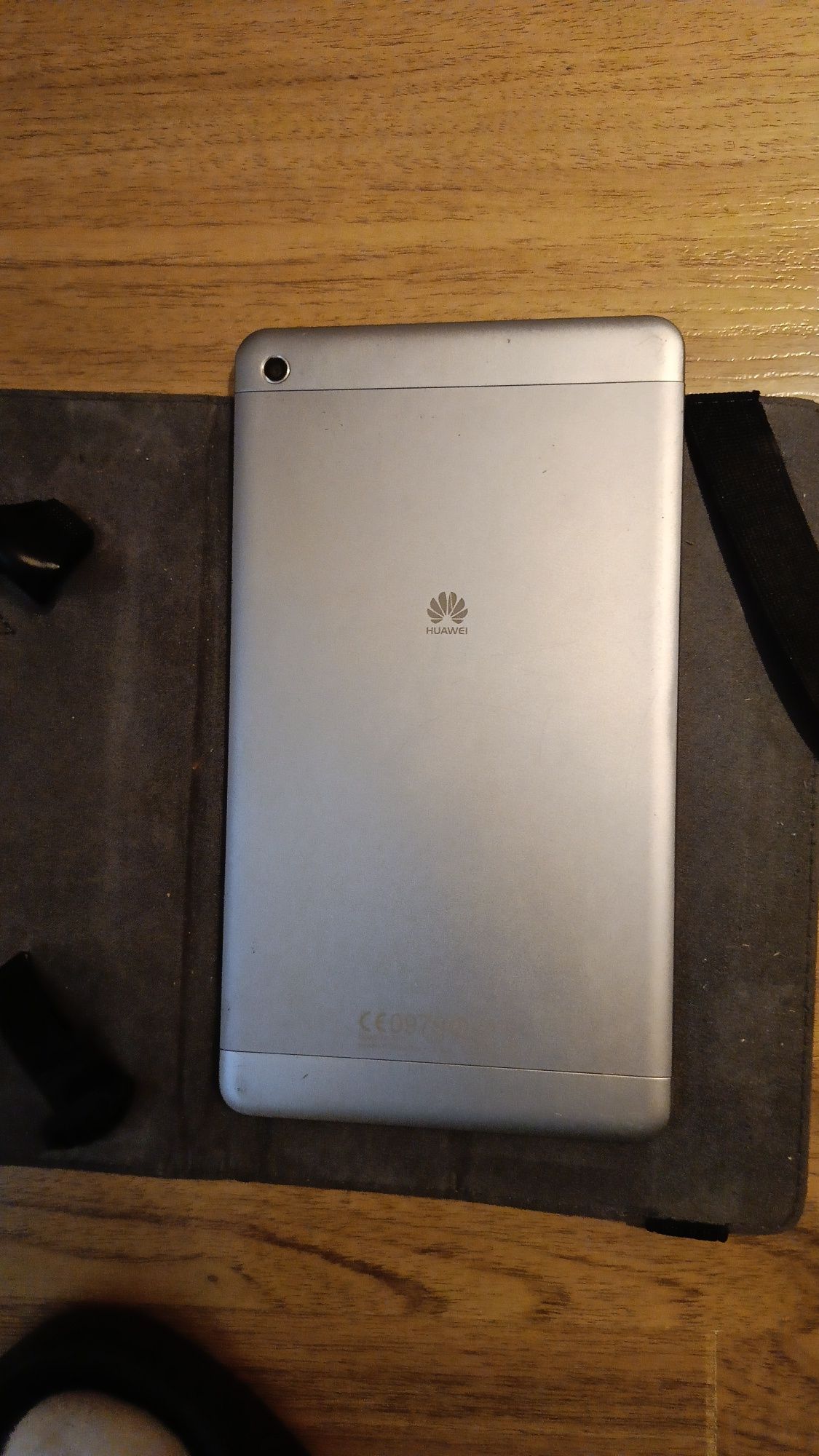 Sprzedam tablet Huawei  S8-301L