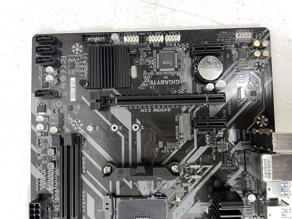 Материнская плата GIGABYTE B450M S2H Socket AM4 Ryzen 2xDDR4 microATX