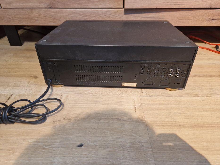 Magnetofon Schneider 6100 DC