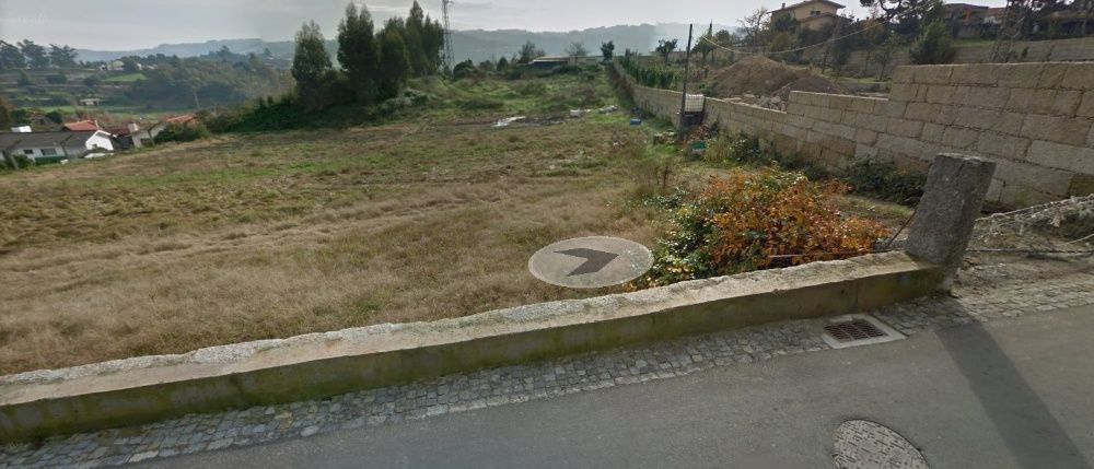 Sto Tirso, Sequeirô. Venda de 2000m2 a 8100m2 de terreno construção.