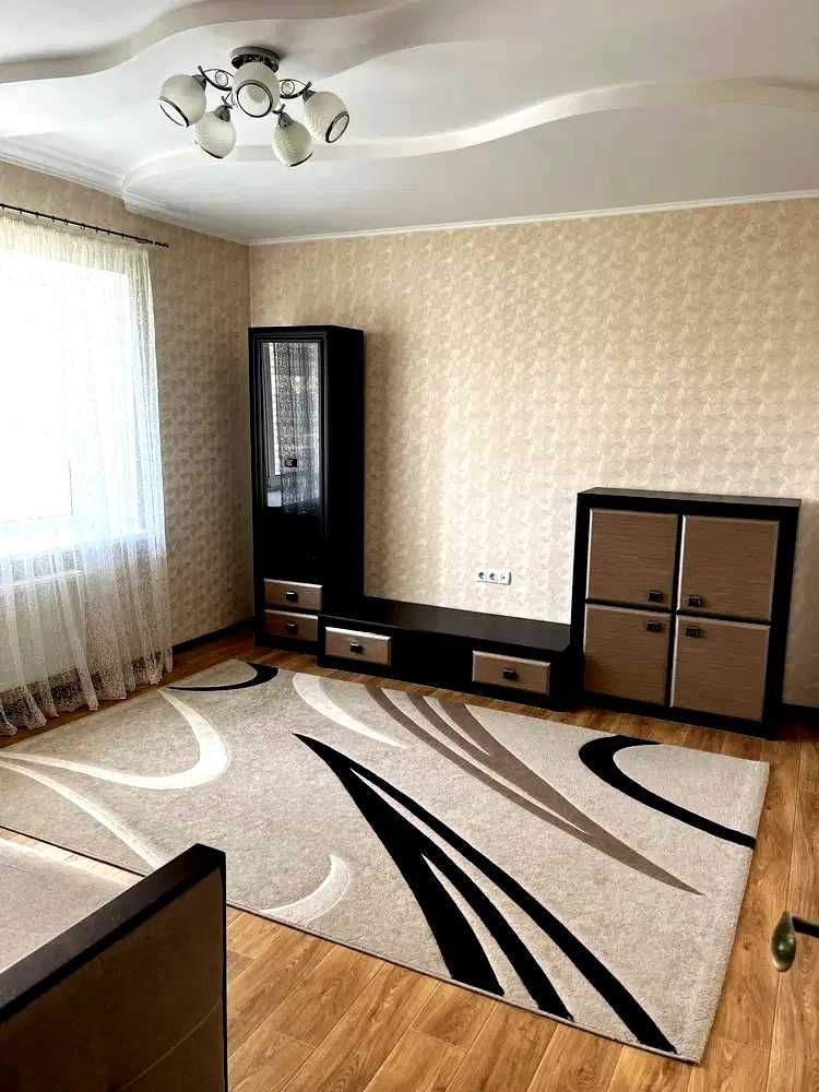 Срочно продам 3х комн. Одесская Зерновая 1выс/5 с ремонтом