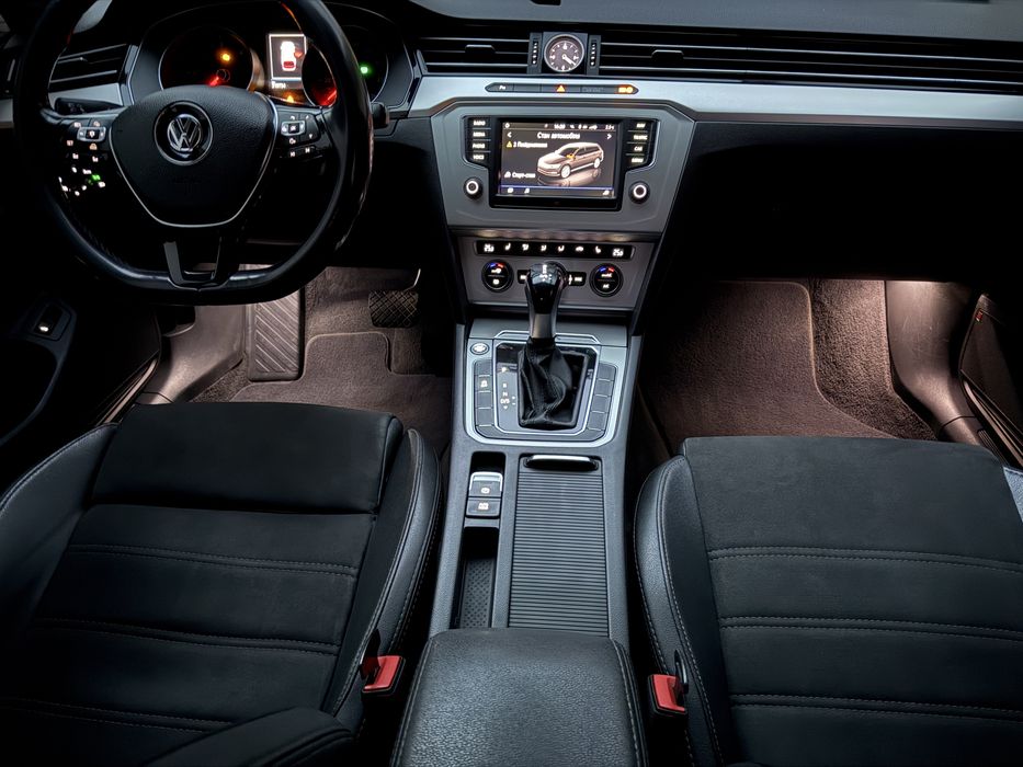 VW Passat B8 2.0TDI Автомат Full led Європа