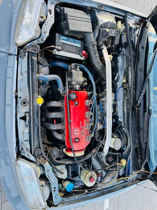 Продам машину підготовлену до змагань та трек днів