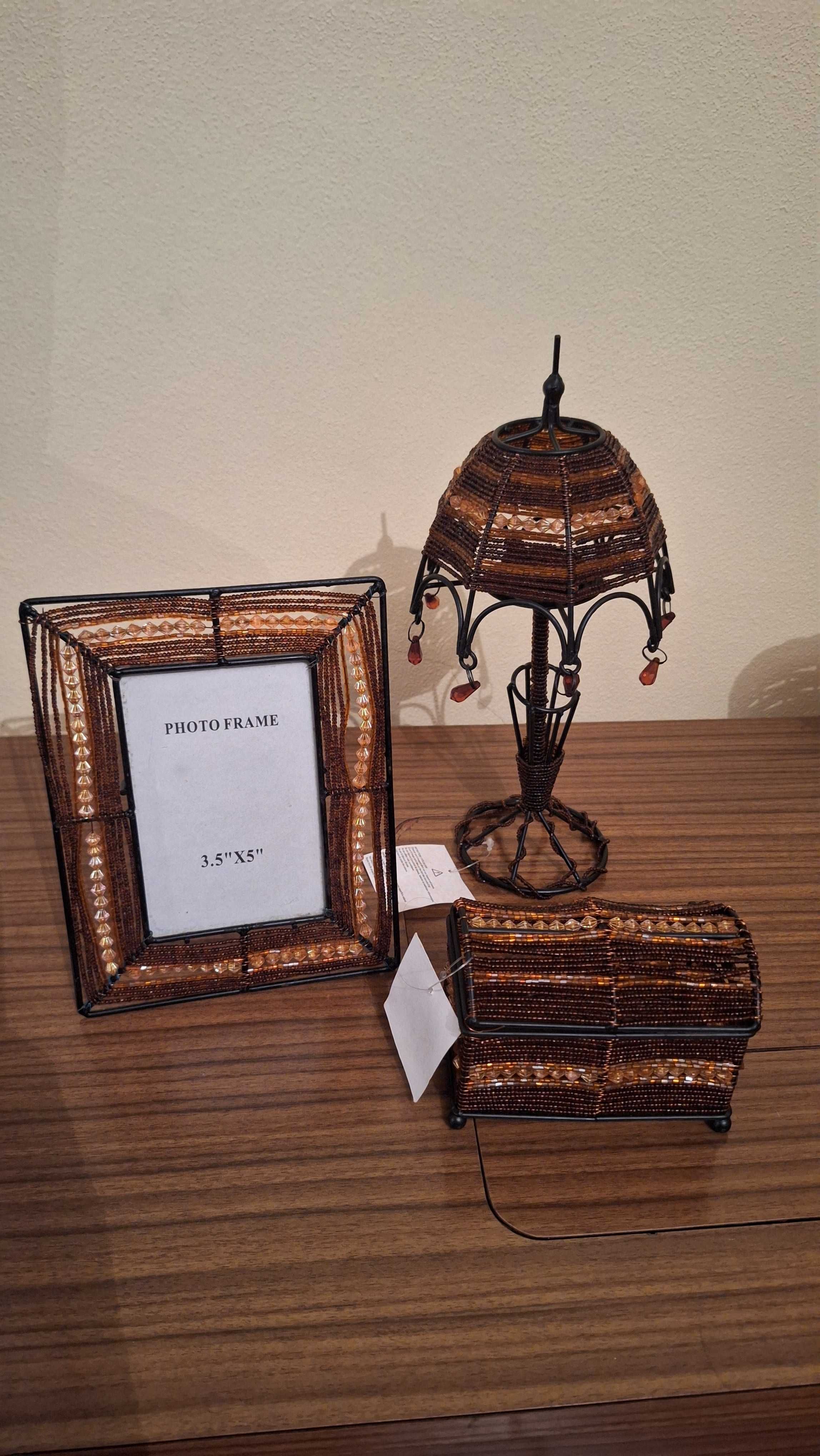 Conjunto porta-fotos, porta joias e candeeiro