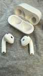 Apple AirPods 4 słuchawki