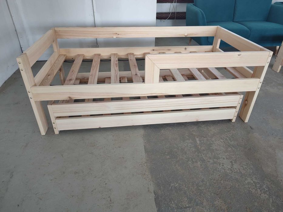 Wysyłka ! Łóżko drewniane podwójne wysuwane z barierką