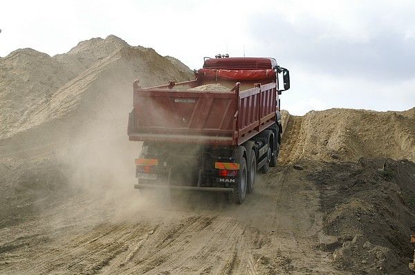 Żwir piasek pod kostkę do murowania w fundamenty ZIEMIA OGRODOWA