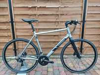 Stevens Strada 800 Disc 2022 Shimano 105
R7000 Fulcrum Rozmiar 58/60cm