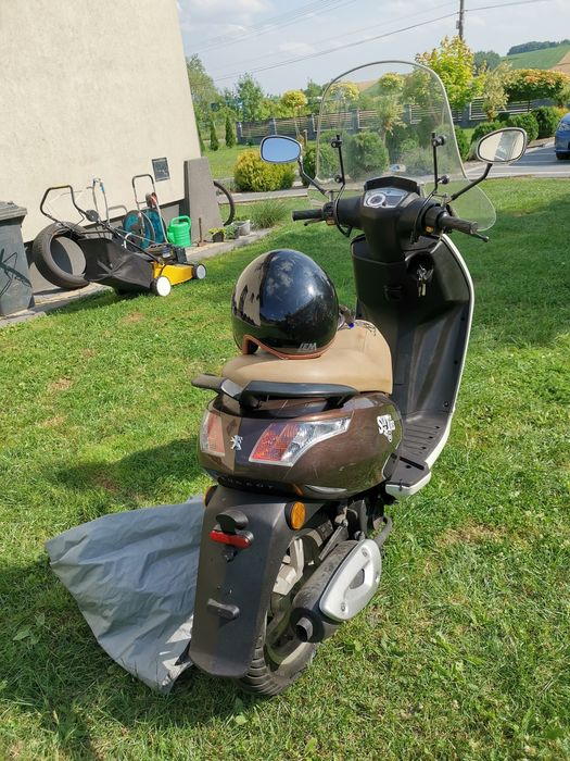 Peugeot Vivacity  4t oryginalny 50 cm3 Nowe opony...