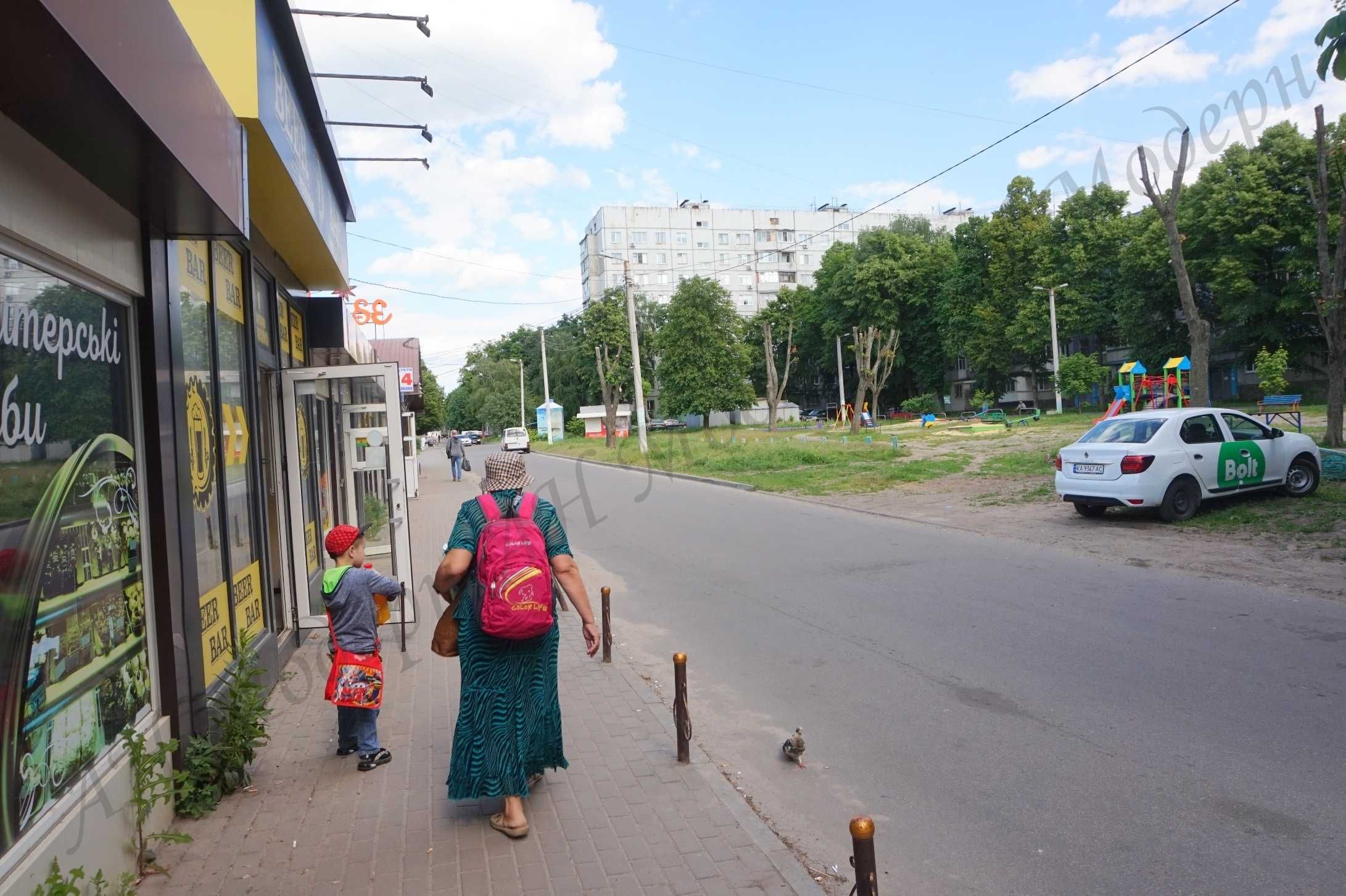 Чудова крамничка на вході до житлового району Харків оренда