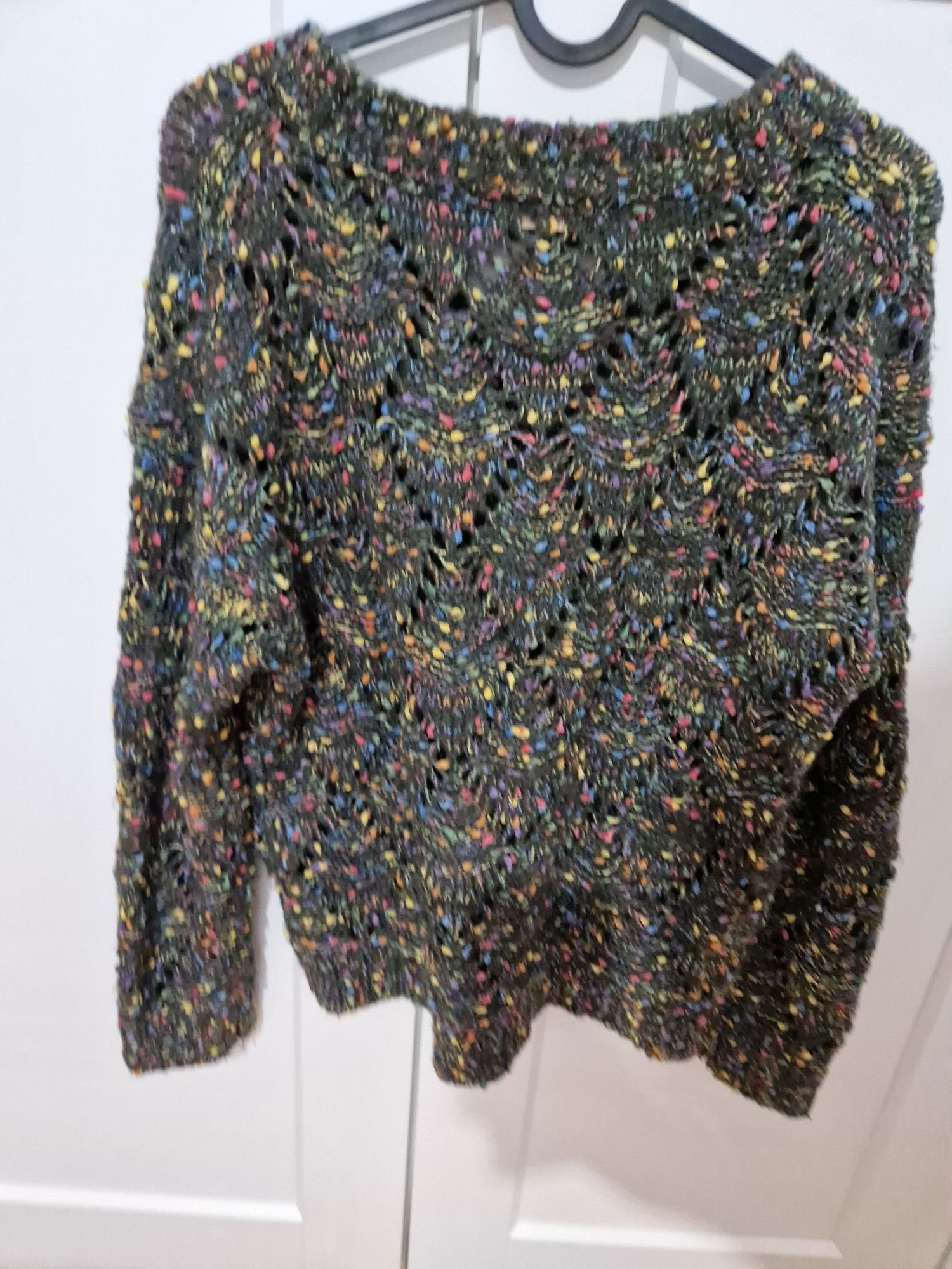 Kolorowy sweterek AZARA