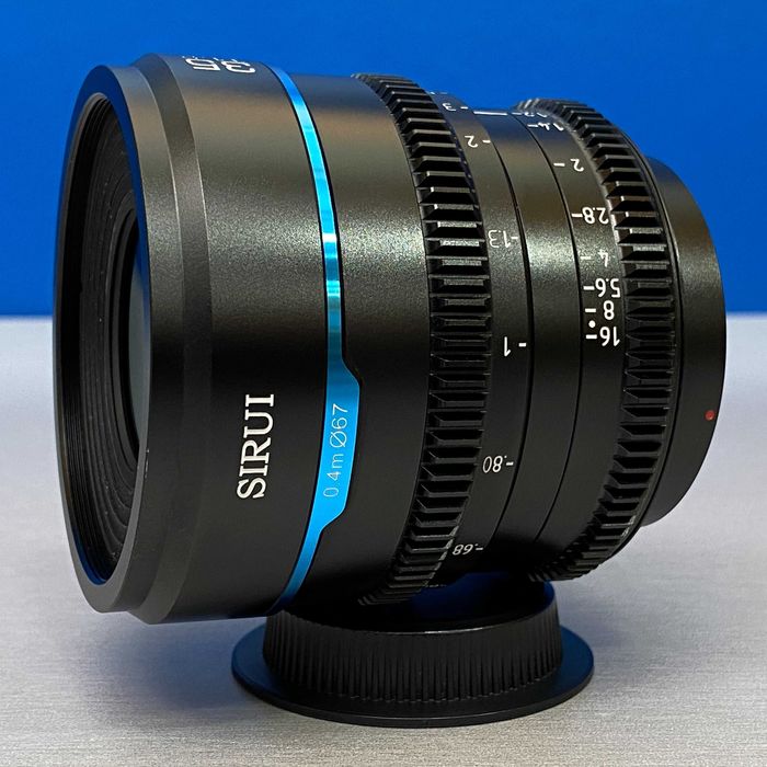 SIRUI Night Walker 35mm T1.2 (Micro 4/3 | Olympus/Panasonic)