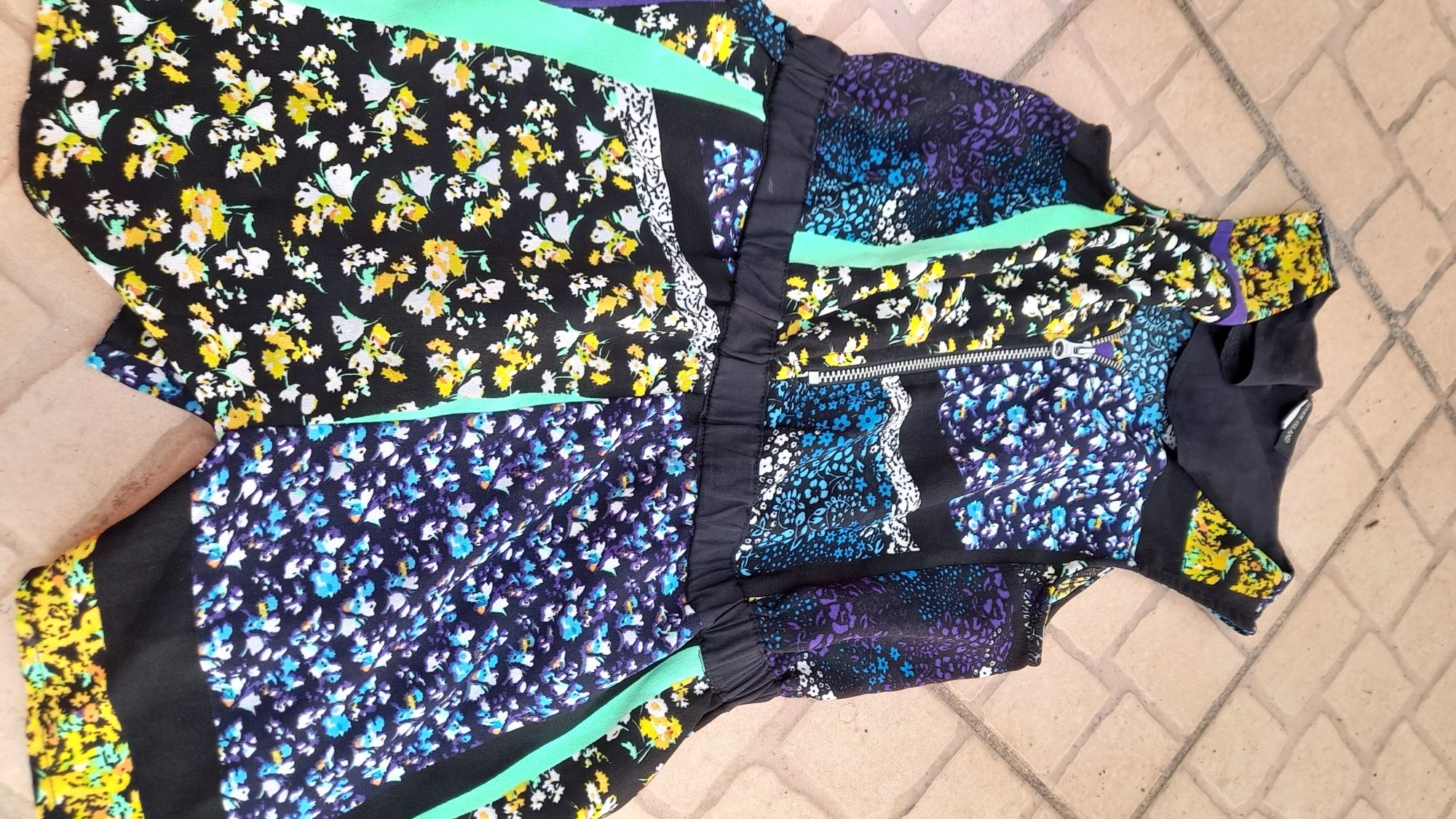 Roupa de  menina