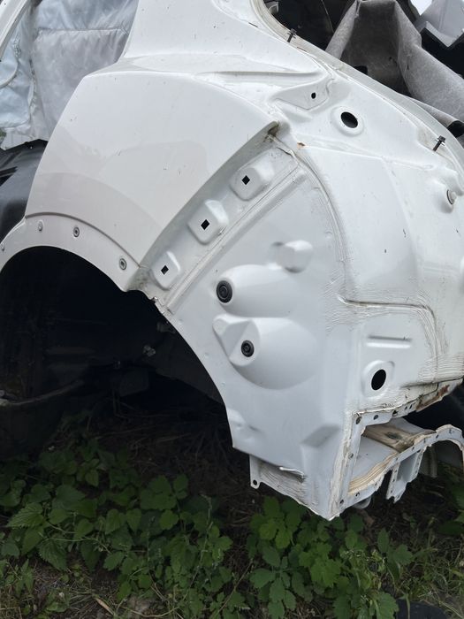 Четверть задня крило зад пороги nissan juke