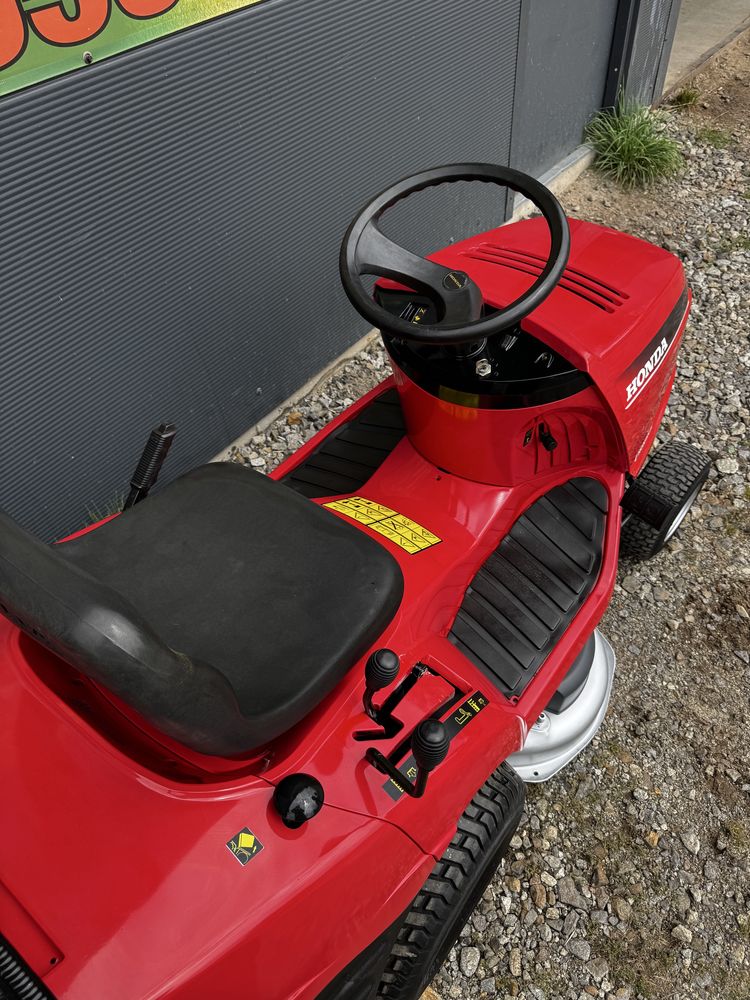 Traktorek kosiarka Honda 2114 14KM 2 cyl Naped Manual