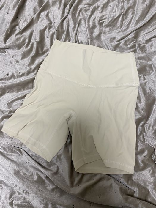 Молочні шорти велосипедки нові