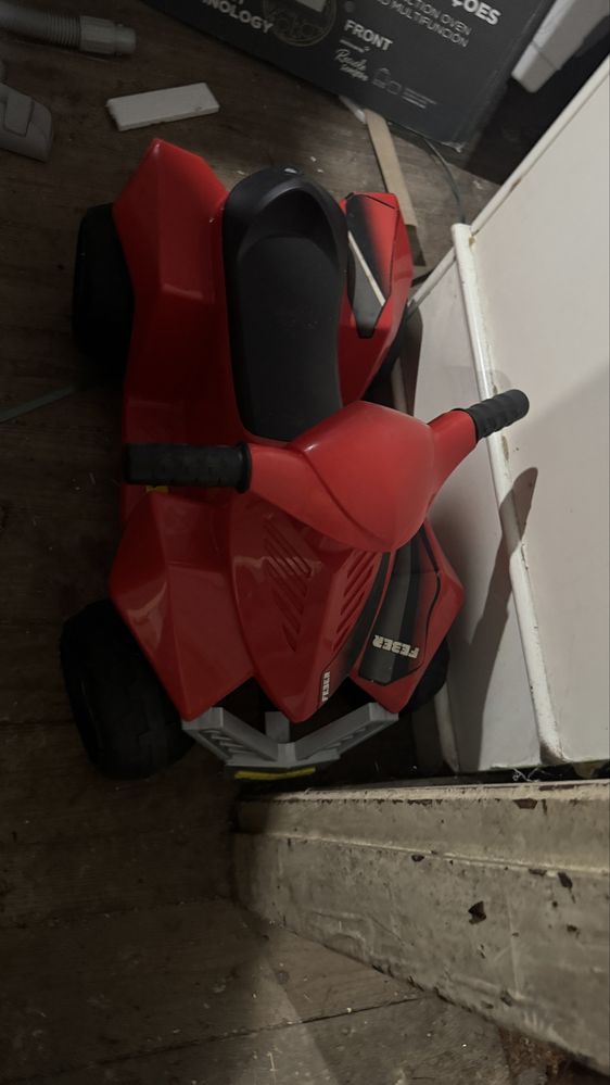 Mota eletrica de criança
