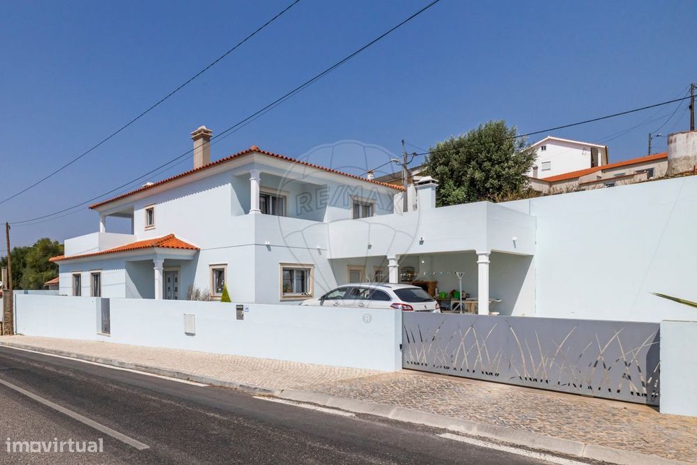 Moradia T4 para venda