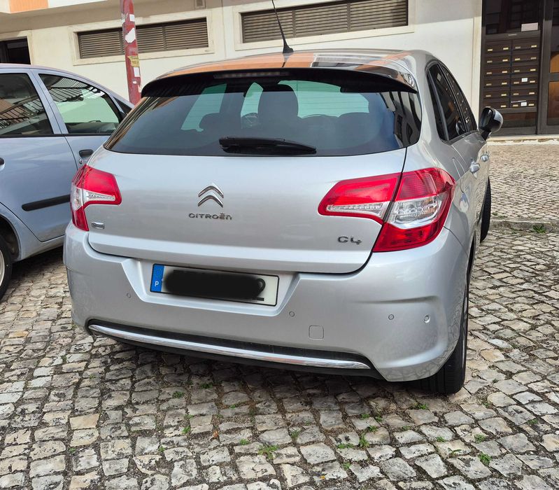 Citroën C4 1.6 HDi 112cv Automático – 2012, Muito Bem Estimado