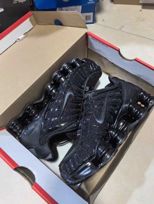 Buty sportowe Nike Shox TL Black R.43