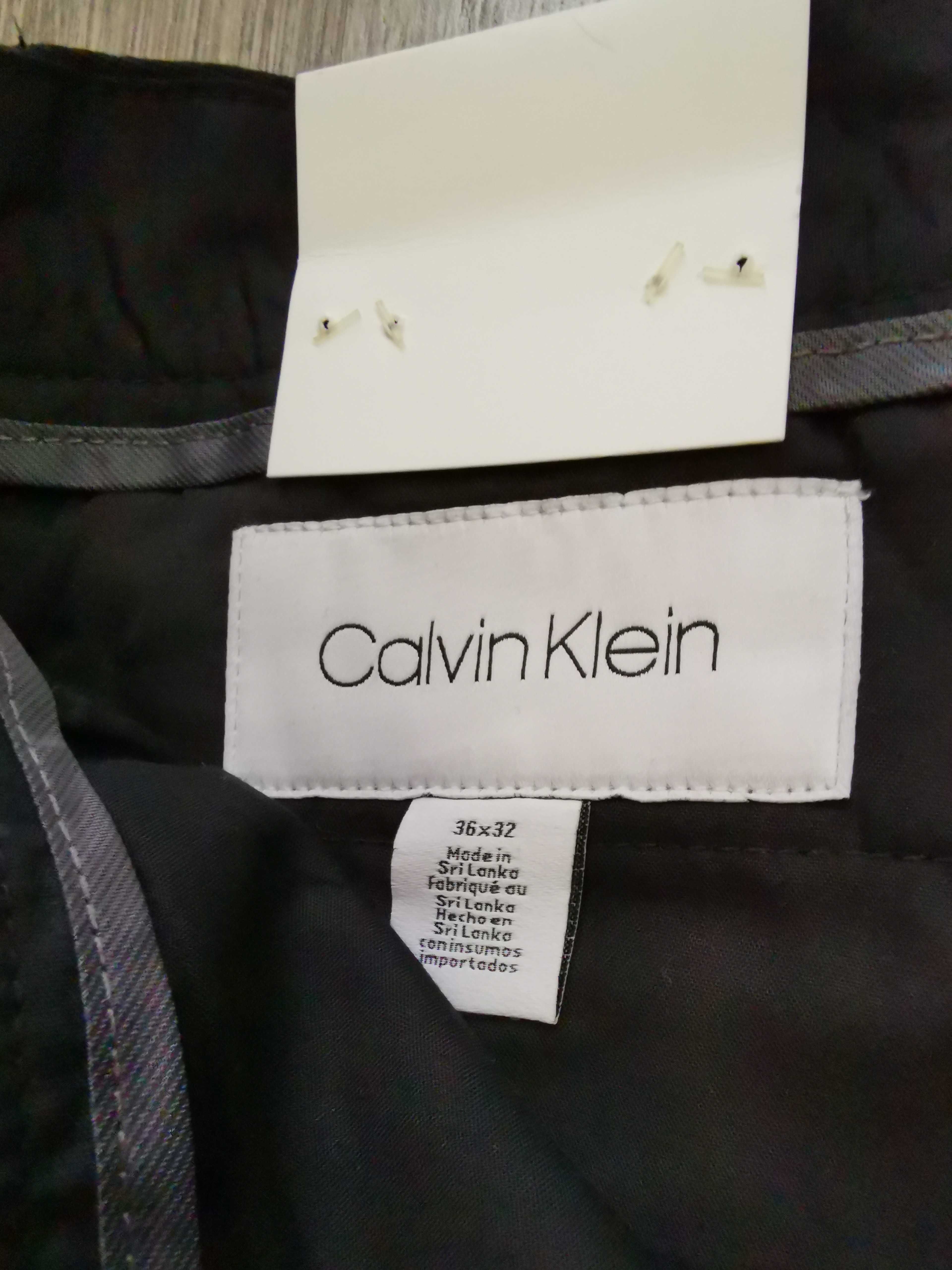 Брюки Calvin Klein Strips week, slim-fit р.36 (США,новые,оригинал)