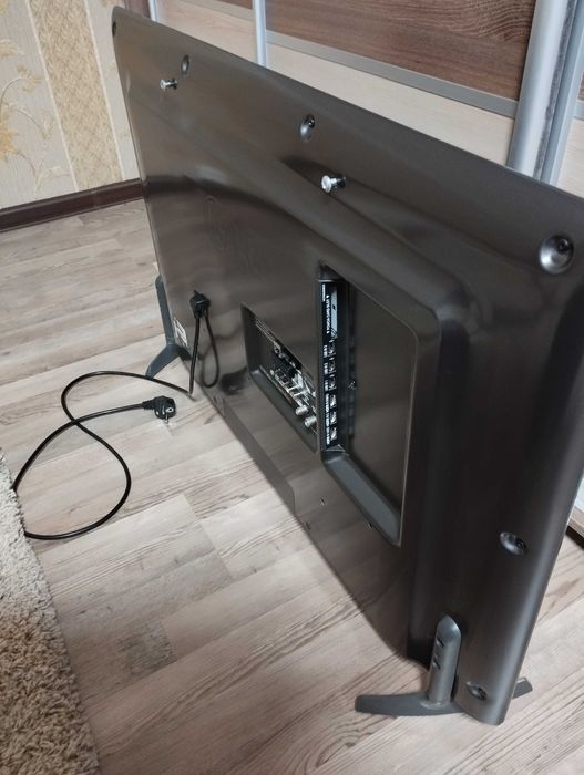 Телевізор LG 42LB653V з функцією Smart TV, 3D та пультом Magic Remote