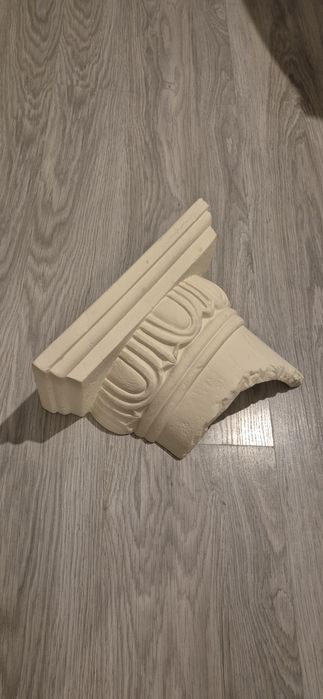 Sprzedam kinkiet gipsowy