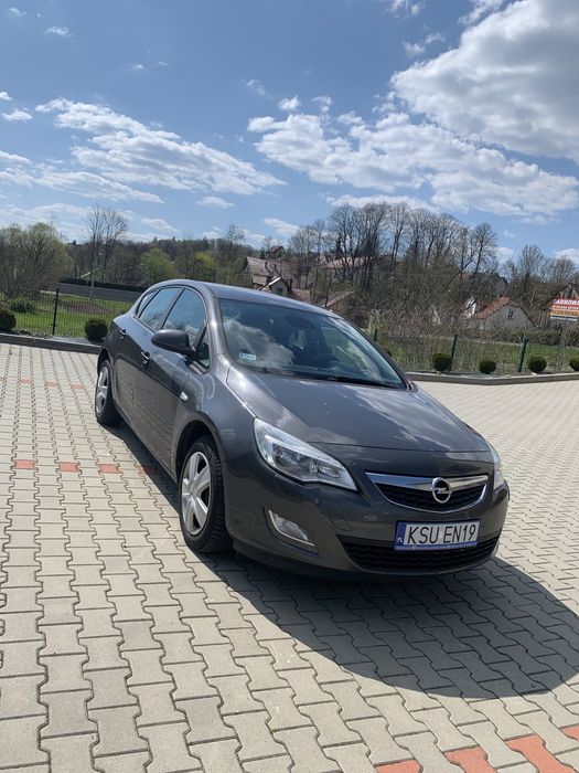 Opel Astra J TURBO