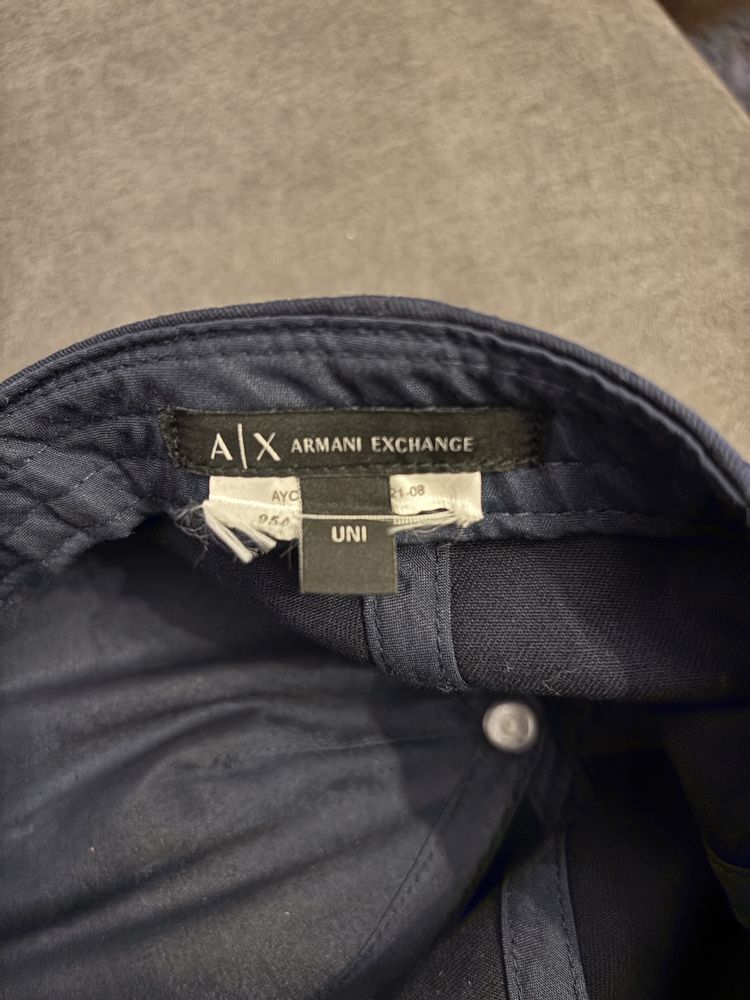 Czapka z dadzkiem Armani Exchange