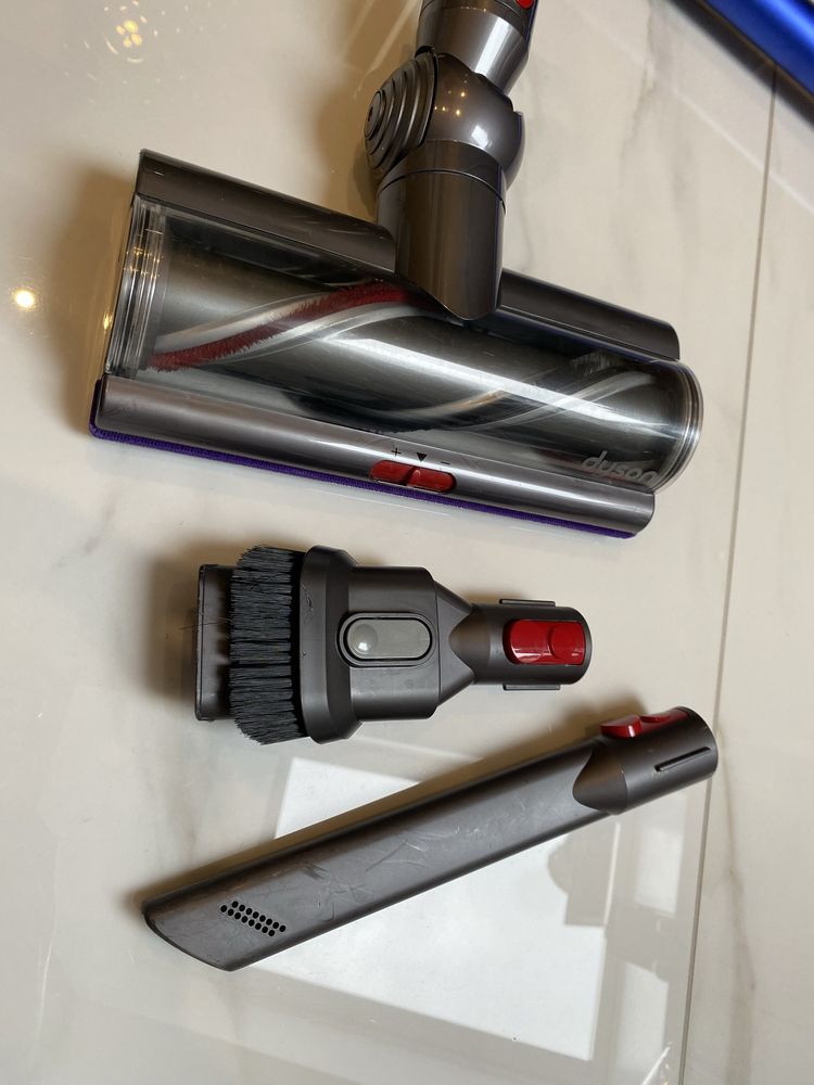 Odkurzacz Dyson V11 Absolute Extra + stojak