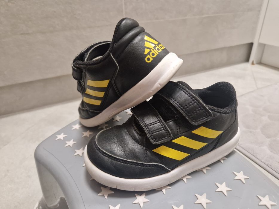 Adidasy chłopięce 27