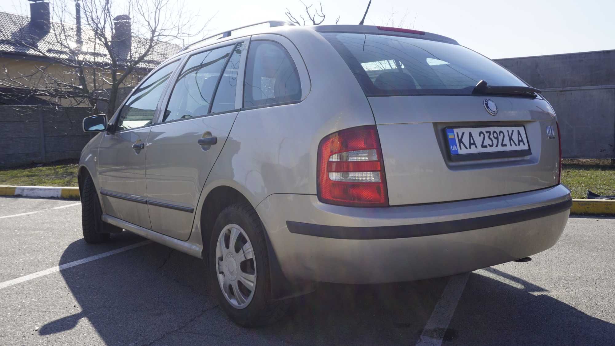 Skoda Fabia Універсал 2004 1.4 16V